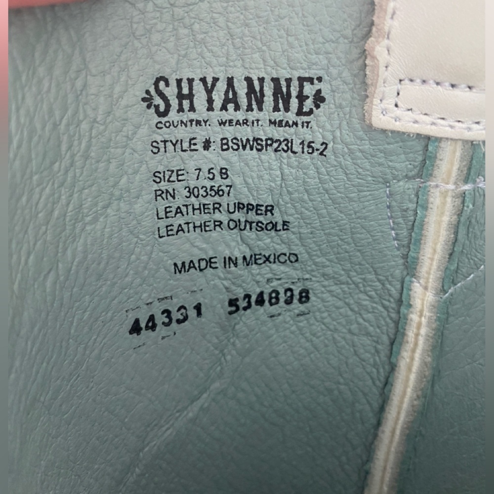 Shyanne White Embellished Danitza Western Boots - Snip Toe - Picture 10 of 11